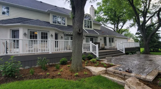 Top Deck Railing Ideas to Give Your Outdoor Space a Stylish, Finished Look