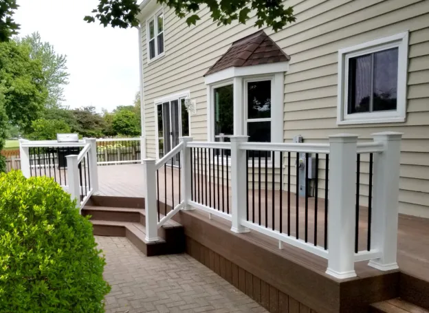 Top Deck Railing Ideas to Give Your Outdoor Space a Stylish, Finished Look
