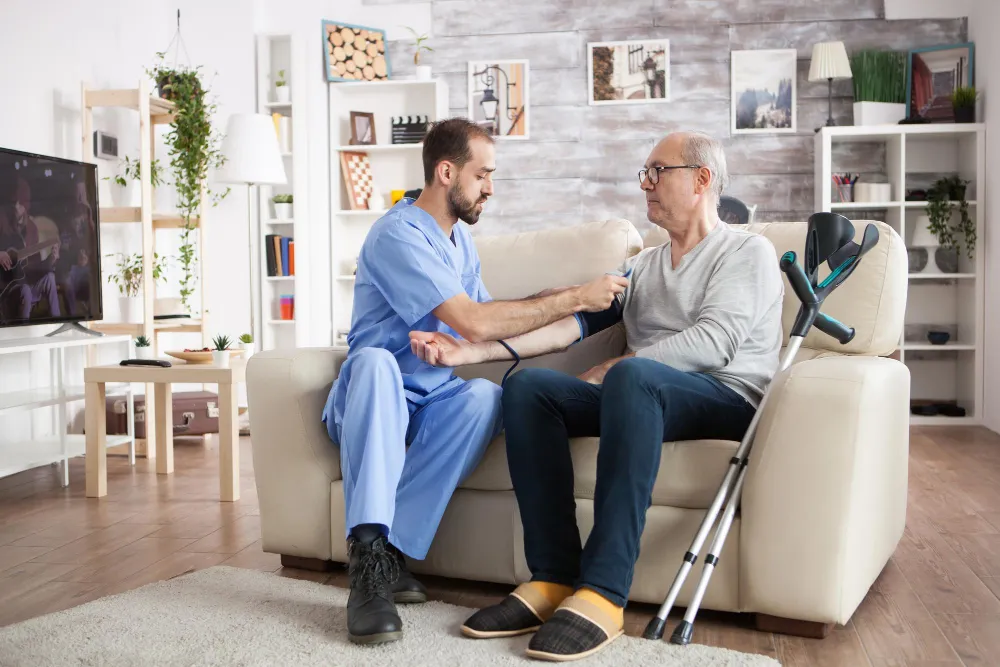 How Home Care Paramus Supports Senior Independence