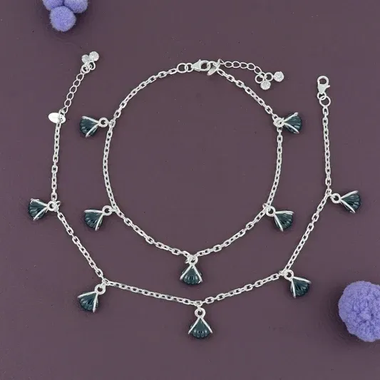 Silver Anklets for Women: The One Jewellery Piece That Never Goes Out of Style