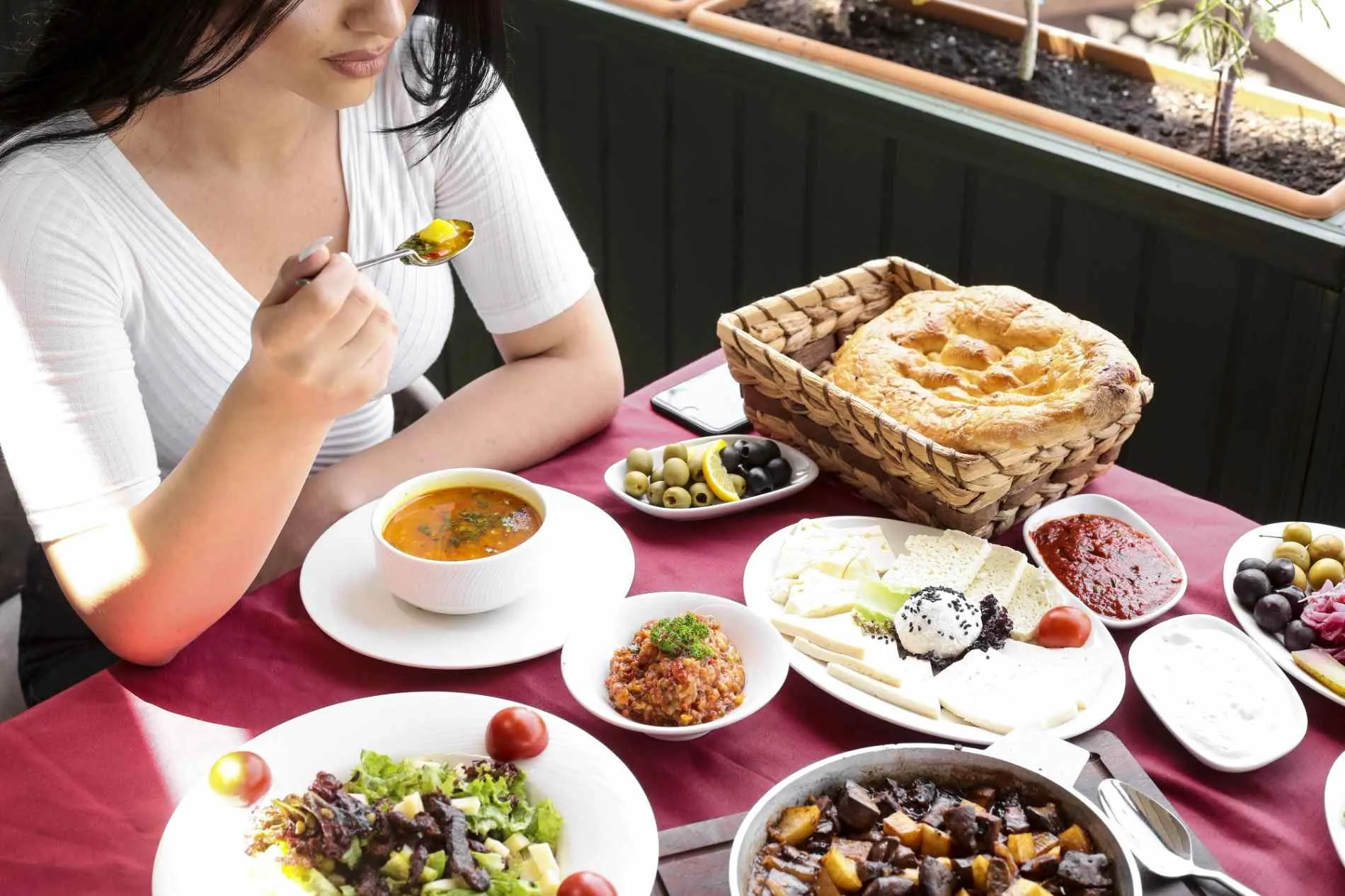 What Is a Fresh Punjabi Veg Tiffin Service and How Does It Work?