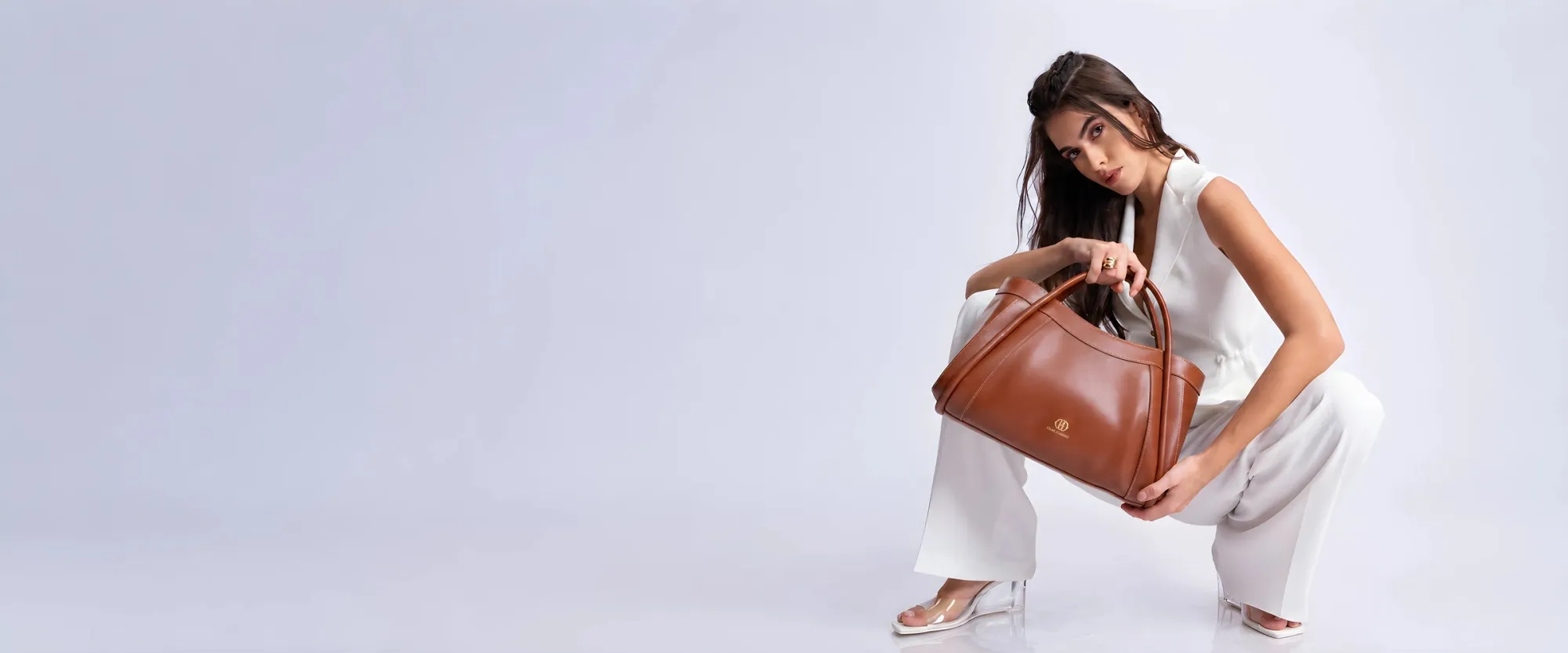 How Work Totes for Women Make Professional Days More Organised and Stylish