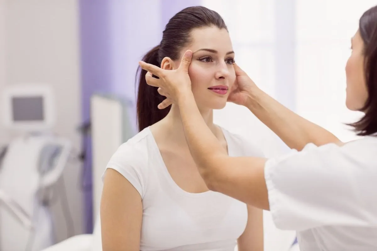 Can a Facelift Improve the Jawline and Neck?