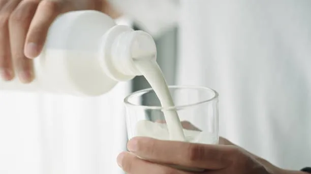 Raw Milk Uses: From Breakfast to Homemade Desserts