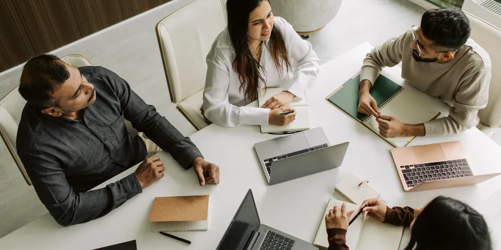 Business Email and Collaboration Software: Features You Actually Need