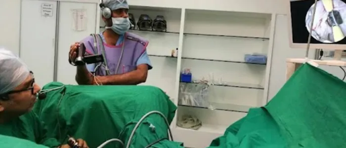 How Does a Kidney Specialist Decide Whether a Stone Needs Surgery?