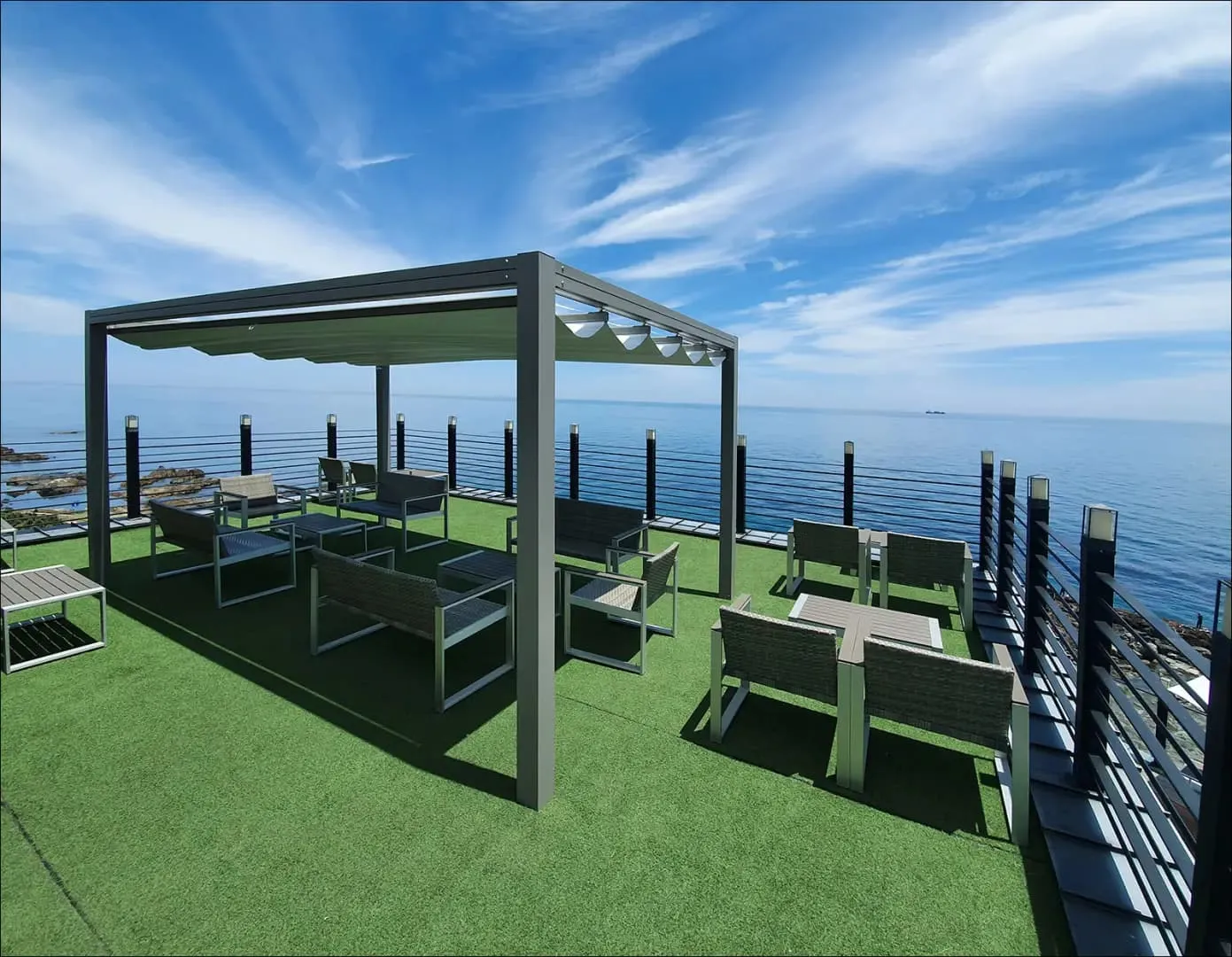 Choosing the Right Cabana With Retractable Awning for Outdoor Spaces