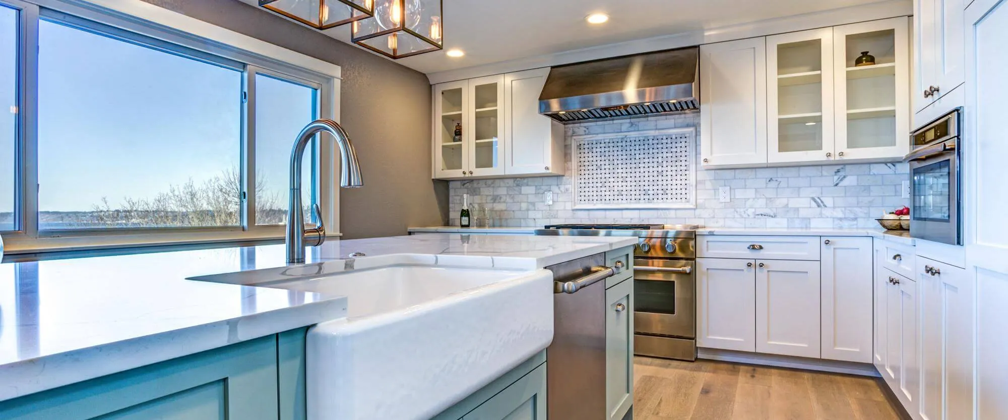 A Guide to Choosing the Right Stone Kitchen Benchtops
