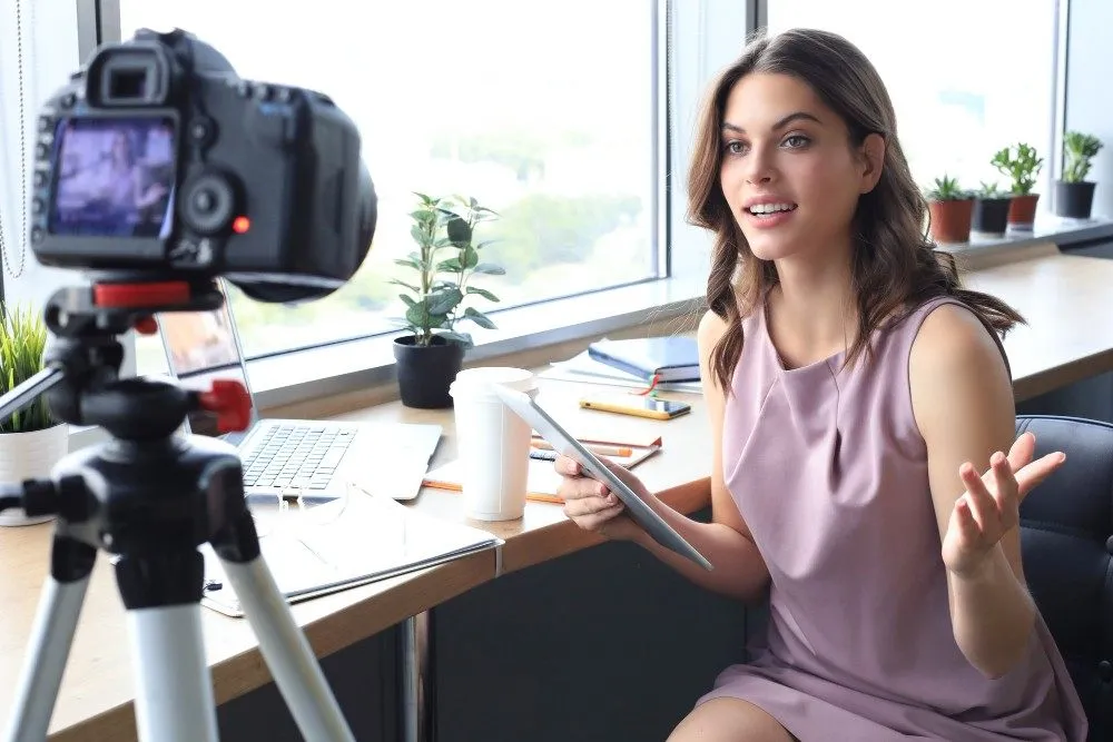 10 Benefits of UGC Videos for E-commerce Brands