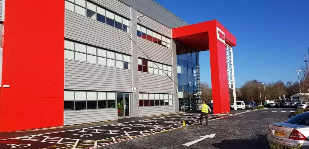 Why Regular Commercial Window Cleaning Matters