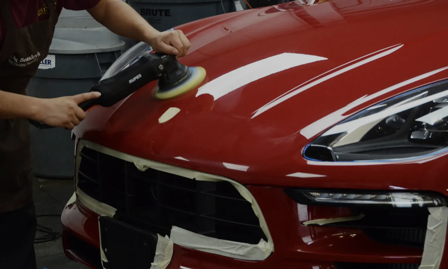 Mobile Auto Detailing Services in Los Angeles: Why Bringing the Car Wash to Your Driveway Just Makes Sense