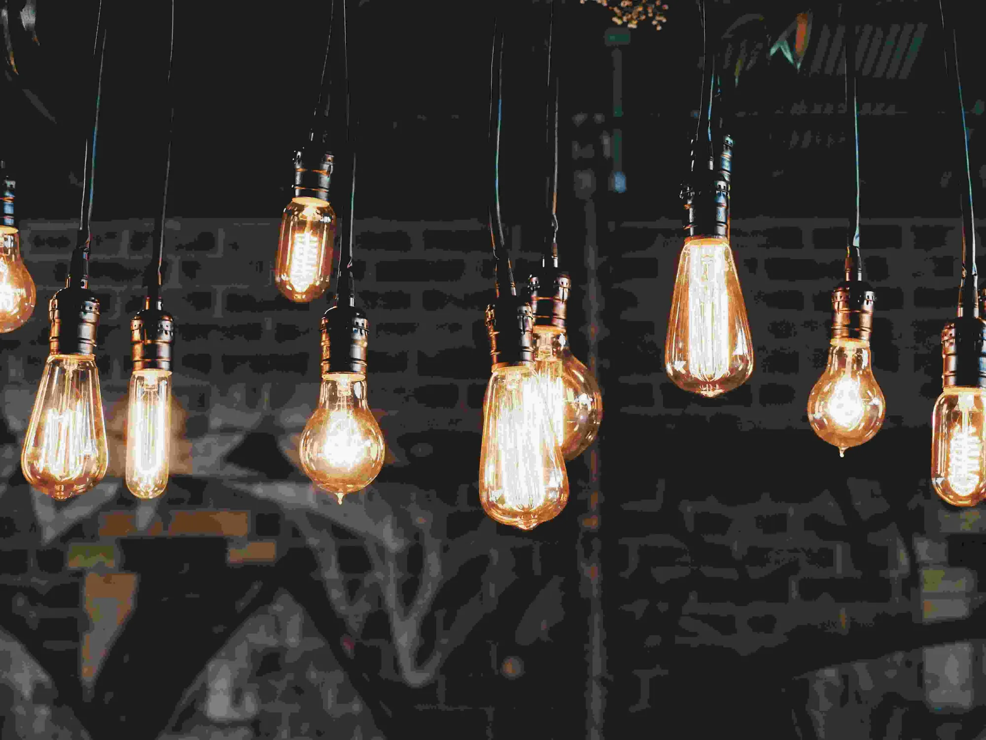 LED vs. Metal Halide Outdoor Lighting: Installation and Energy Cost Comparison