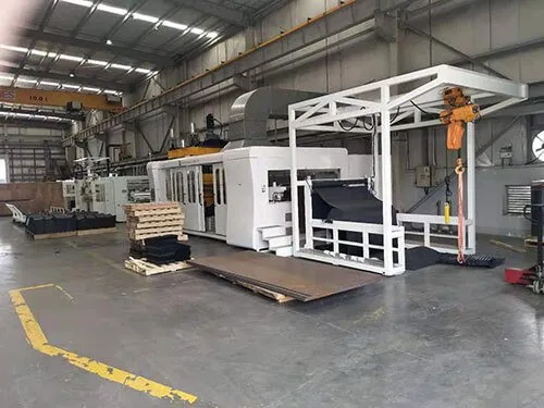 Maximizing Efficiency with the Latest Thin Gauge Thermoforming Machine Technology!