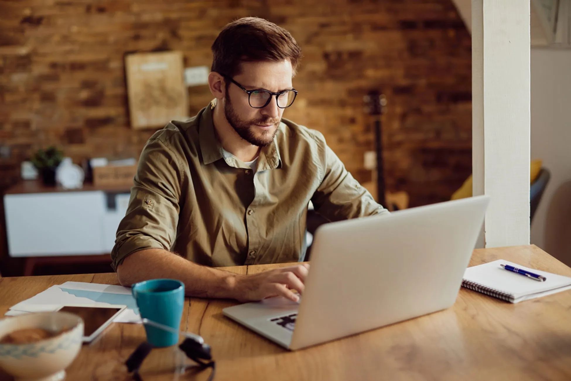 Why Off-Campus Housing Beats the Dorm for Student Entrepreneurs