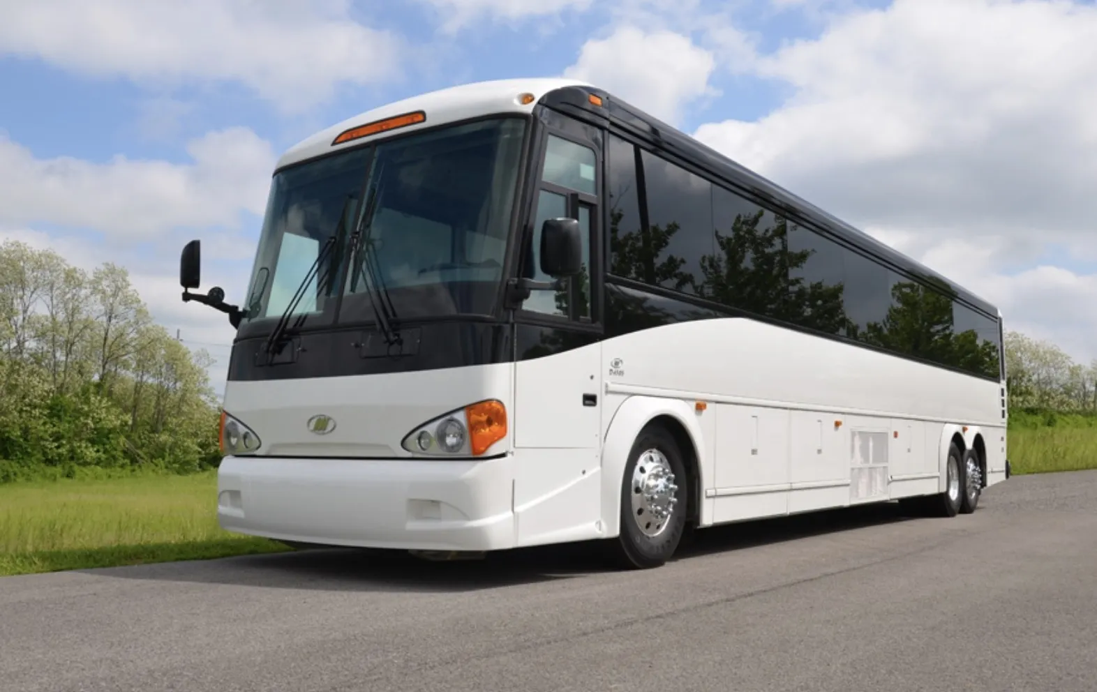 Charter Bus Rental For Festivals At Unbeatable Prices