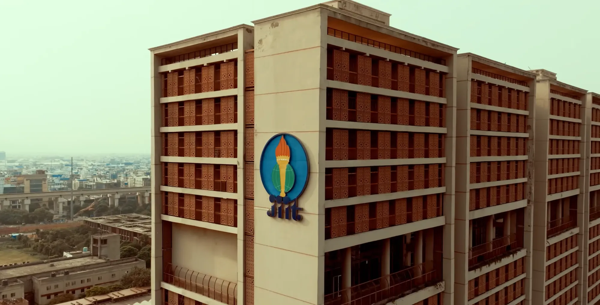 Why Private BTech Colleges in Noida Are Becoming the First Choice for Engineers
