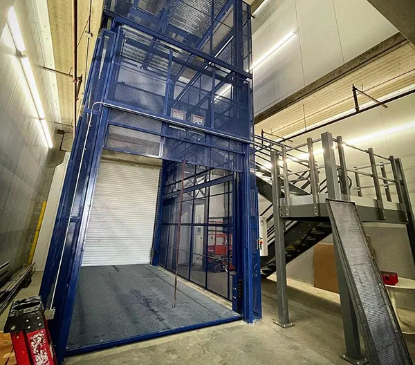Factors to Consider When Choosing Vertical Reciprocating Conveyors