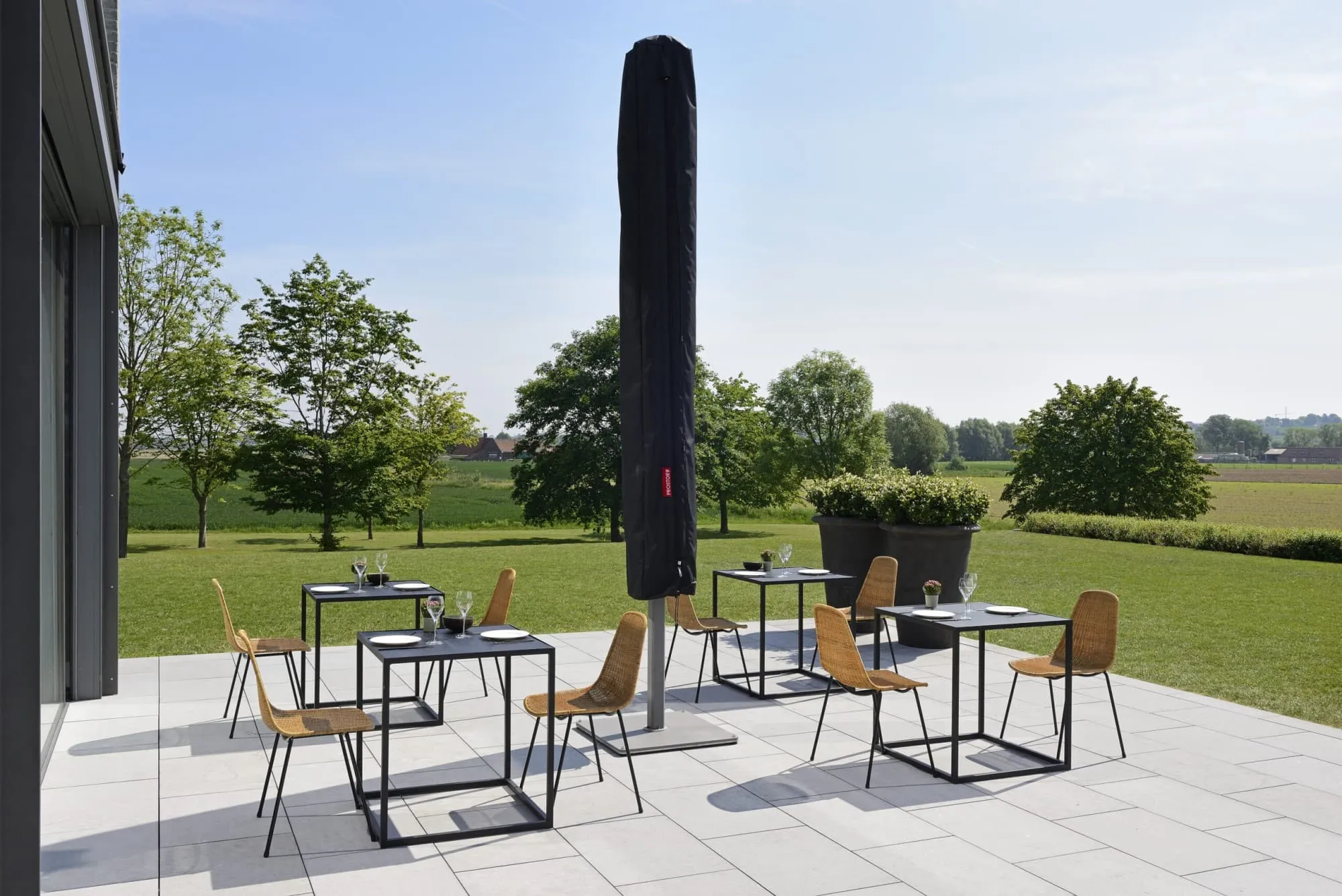 Choosing the Best Outdoor Umbrella Accessories for Your Needs