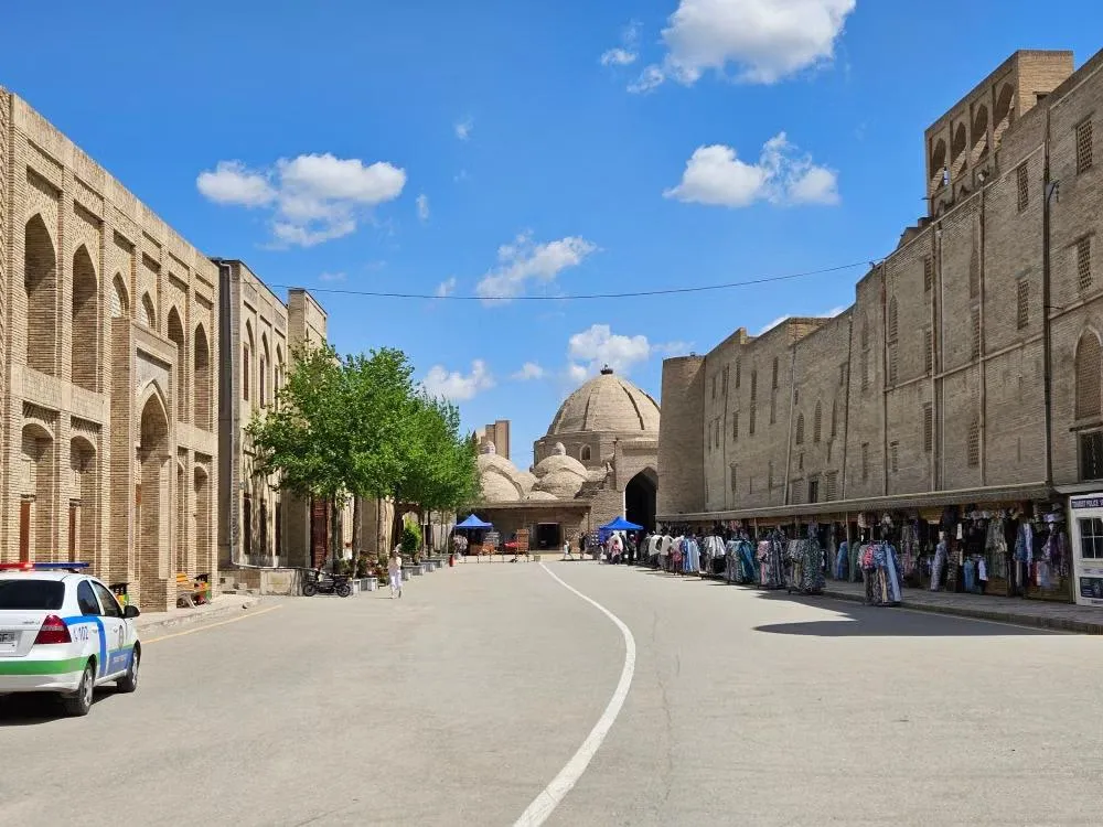 Why More Travelers Are Choosing Multi-Country Central Asia Tours Instead of Single-Country Vacations