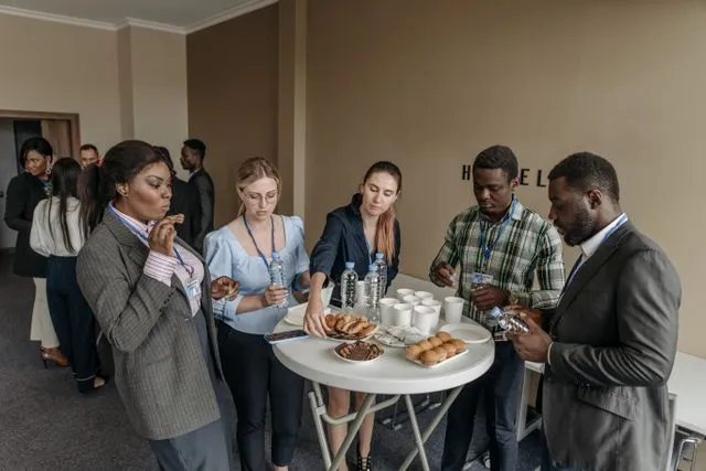 5 Tips for Choosing the Best Corporate Catering Service for Your Business Event