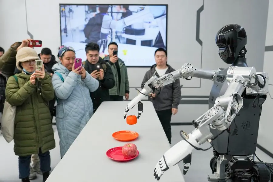 Why Is It Still Difficult to Put Robots to Use Today?