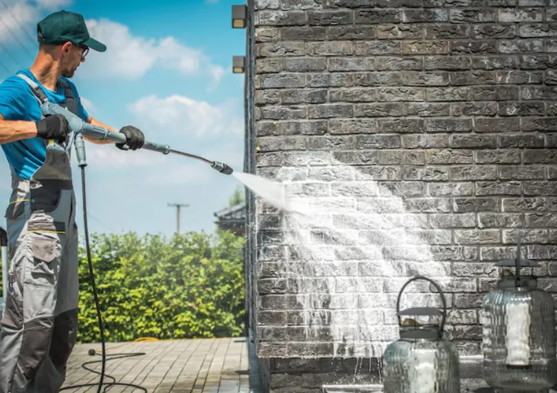 GPM vs PSI: Why Flow Rate Cleans Faster Than Raw Pressure