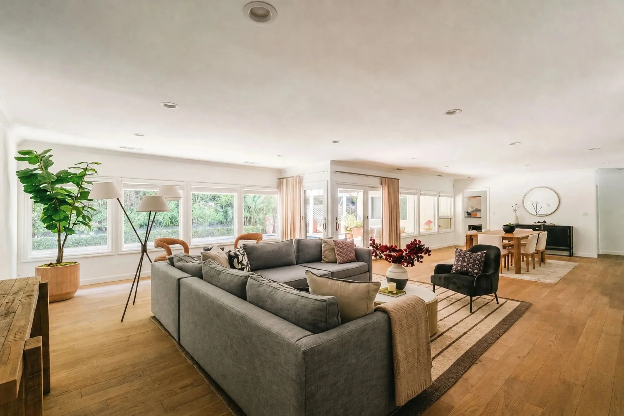 Modern Interior Design Ideas for Elegant and Comfortable Luxury Homes