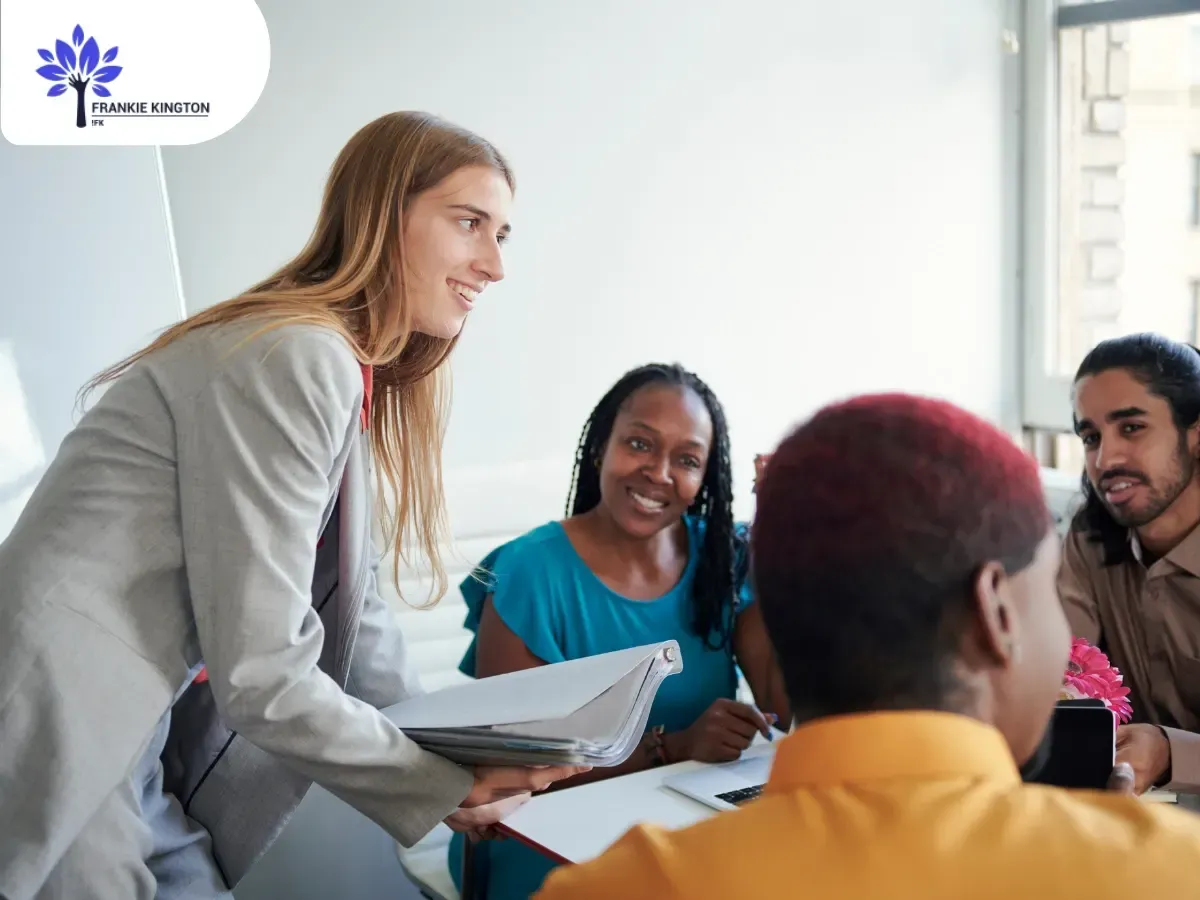 Coaching vs Mentoring: What's the Real Difference (And Which One Do You Actually Need?)