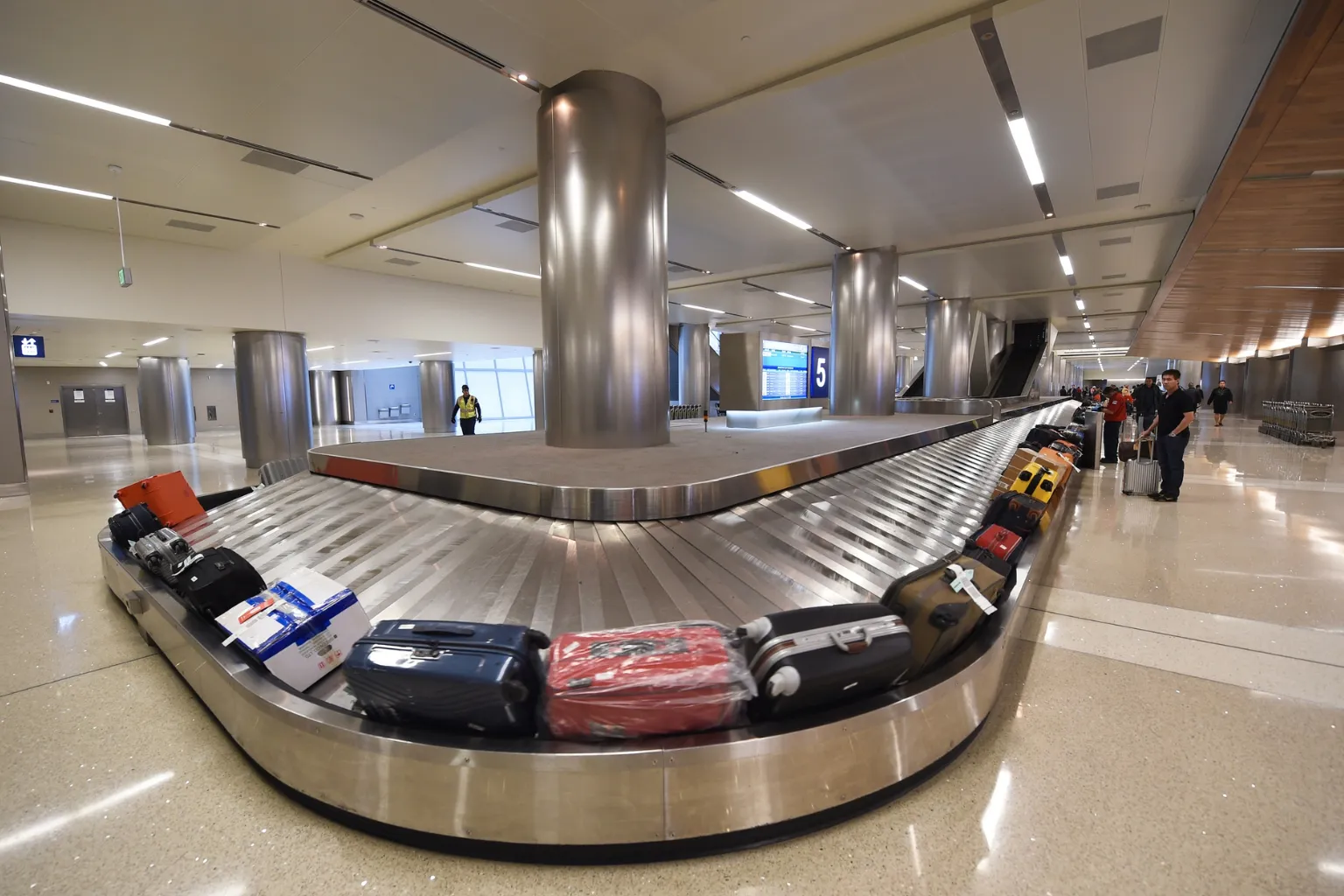 Traveling Across the USA? Plan Your Luggage Delivery Before You Go