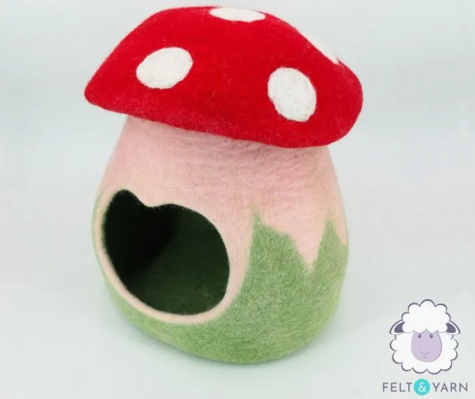 Felted Wool Cat cave