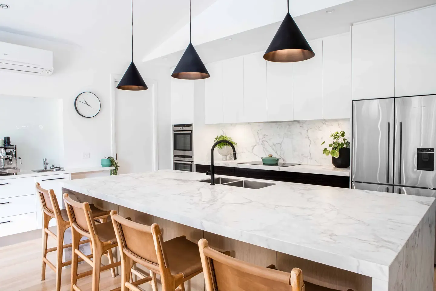 How a Well-Designed Kitchen Can Add a Touch of Luxury to Your Home