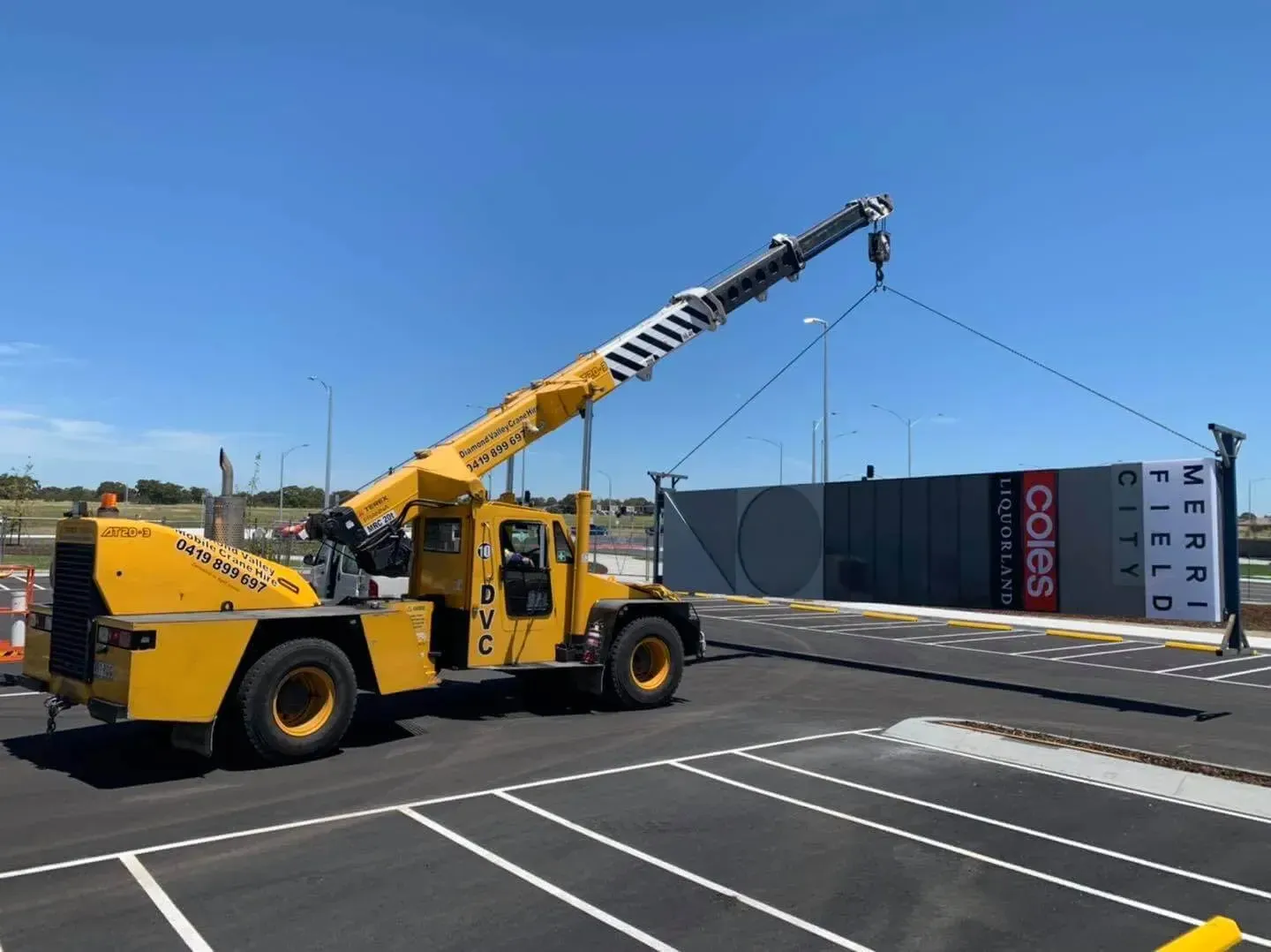 Book Crane Hire for Your Next St Albans Project