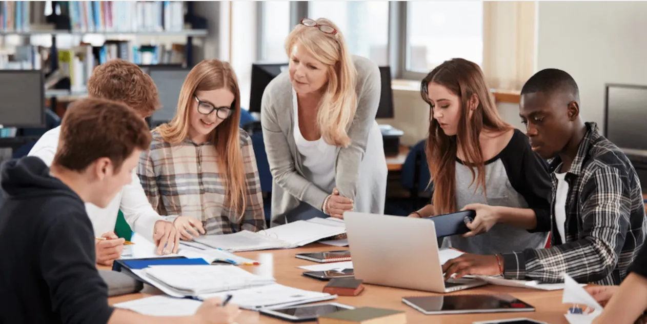 Blended Learning: A Practical Approach to Modern Workplace Training