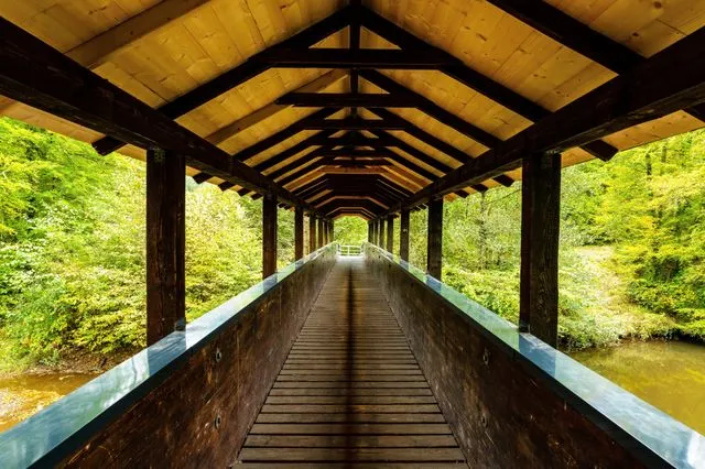 Covered Timber Bridge Builder: What to Know Before Starting a Bridge Project