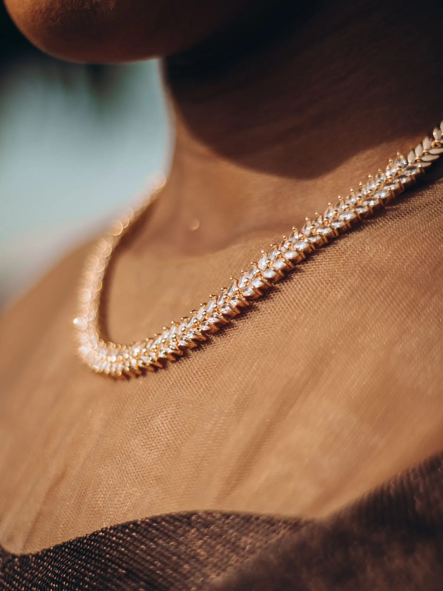 What Is a White Gold Tennis Necklace? A Beginner's Guide