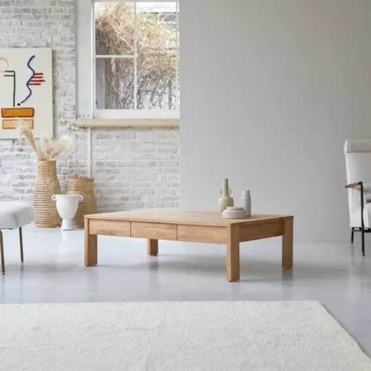 Finding the Right Oak Wood Coffee Table: Types, Practical Styling, and Everyday Care