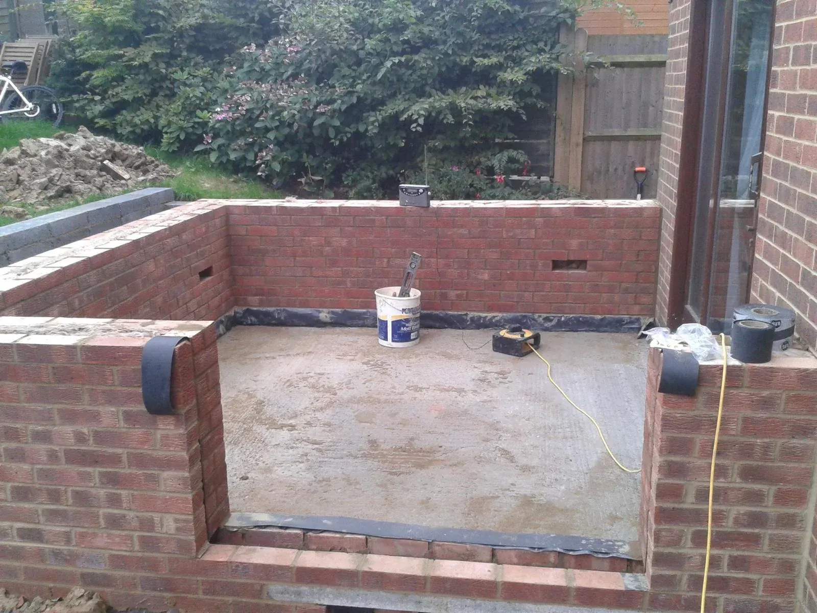 Hiring a Builder in Eastbourne: 7 Questions to Ask First