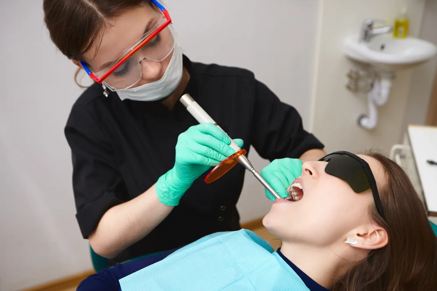 Strengthening Tooth Enamel With Professional Fluoride Treatment Beverly Hills for Better Prevention