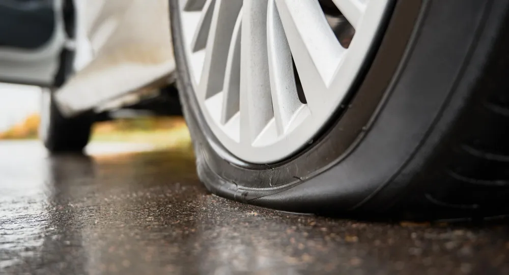 How to Detect a Tyre Leak Before It Becomes a Blowout