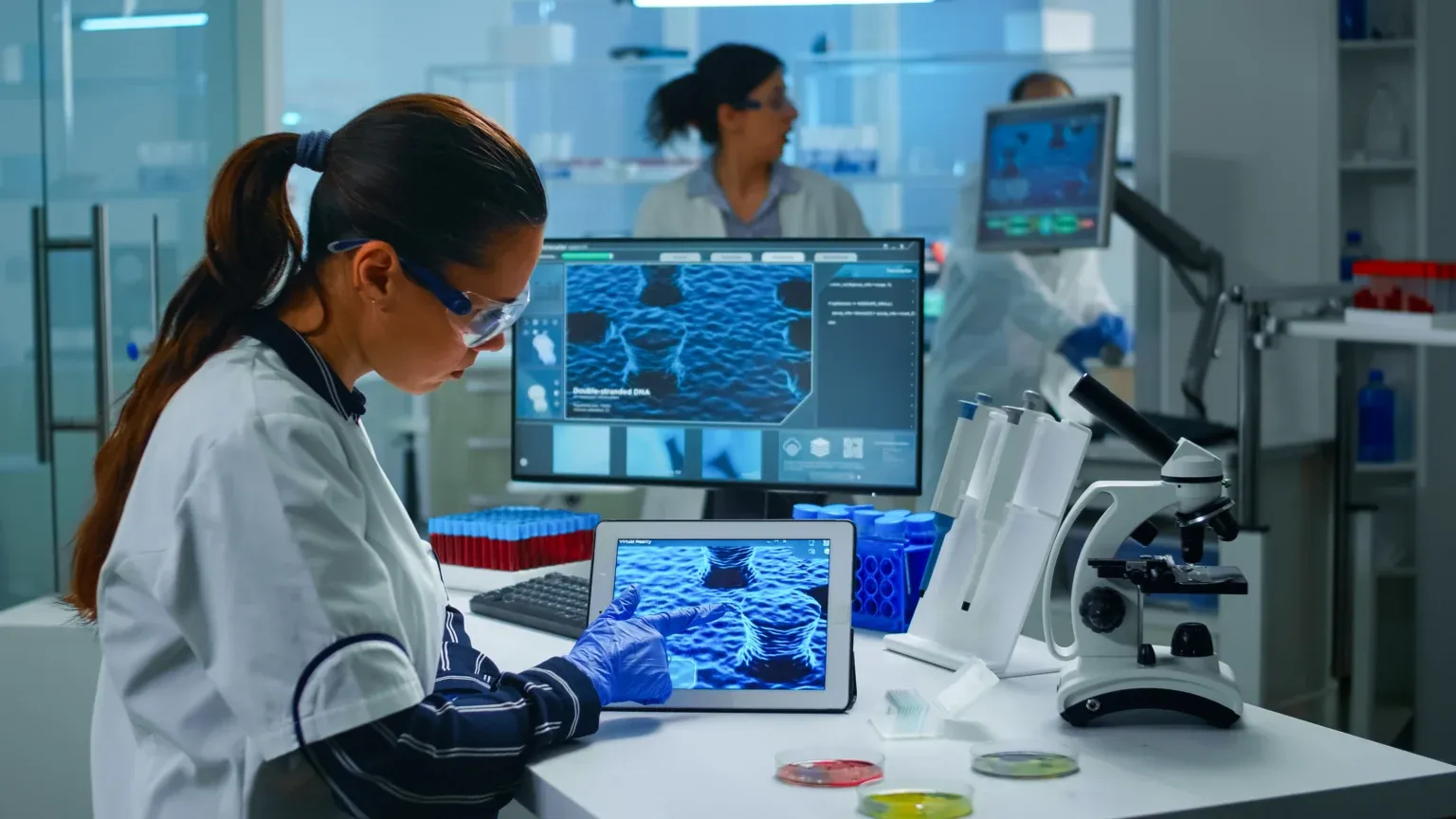 How Molecular Diagnostics Are Transforming Infectious Disease Detection: From Culture-Based Testing to Multiplex PCR and AI