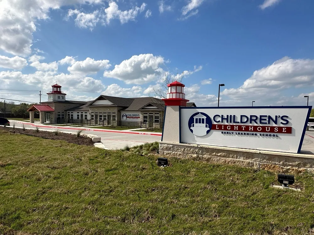 How to Choose the Right Child Care School for Your Child's Early Learning Journey