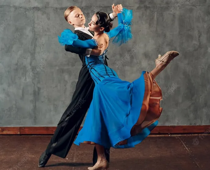 How Do Foxtrot Dance Lessons Help Beginners Learn Ballroom Dancing in Herndon?