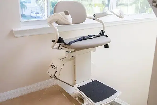 How Does a Medical Stair Lift Make Stairs Safer for Seniors?