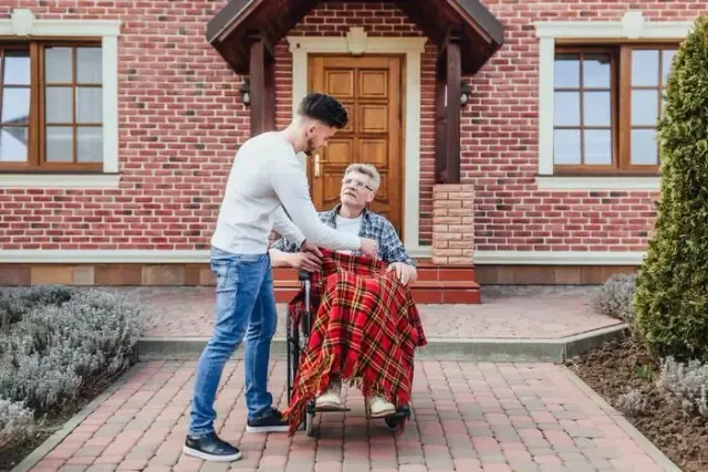 What Families Should Know Before Comparing Birmingham Care Homes Nearby