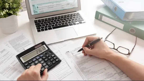 The Business Benefits of Outsourcing Payroll Services