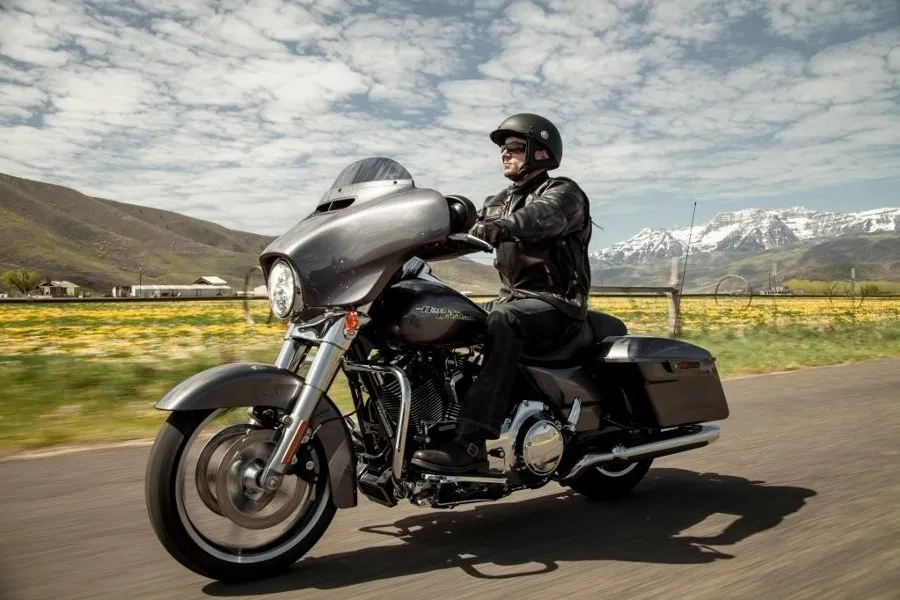 How to Choose a Motorcycle Jacket: A Complete Buyer's Guide