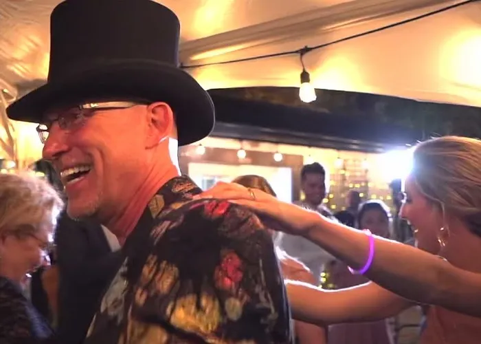 How Live Magic Can Bring Guests Together at a Houston Private Party