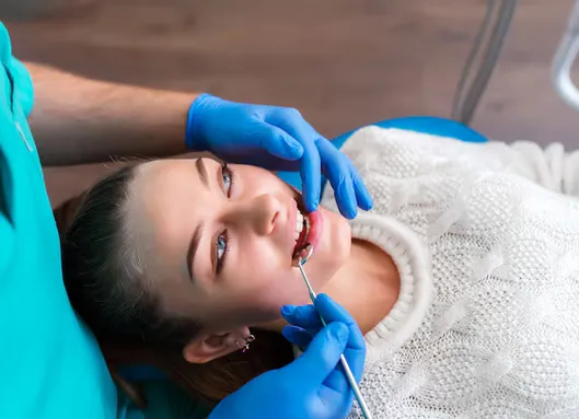 Smile with Modern Complete Mouth Restoration Techniques