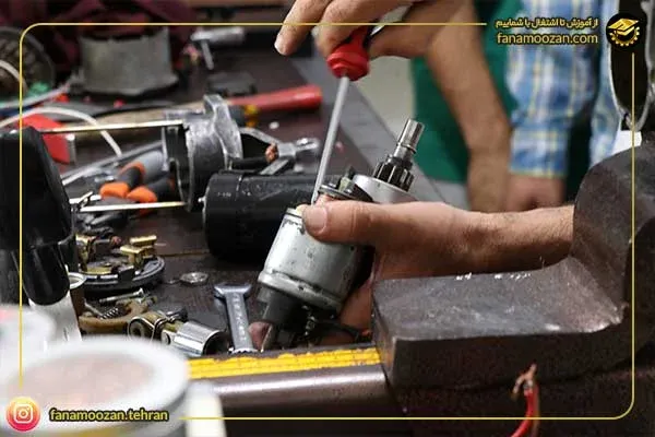 راهنمای جامع آموزش برق خودرو و مهارت‌های ورود به بازار کار