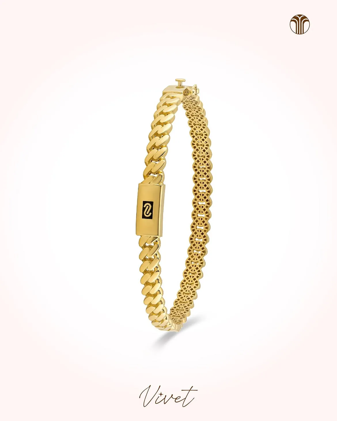 How Gold Jewellery Complements the New Minimalist Fashion Trend